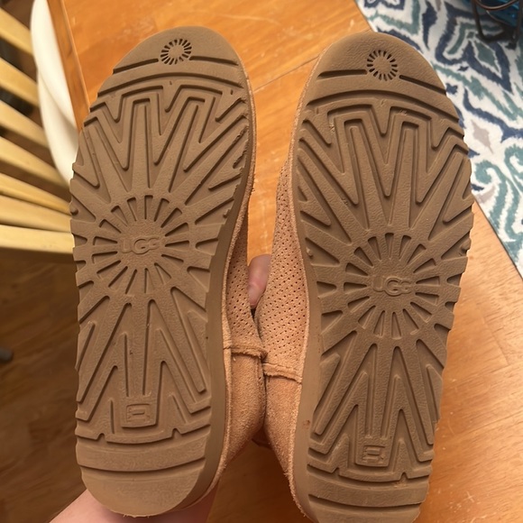 Ugg boots - Picture 4 of 4